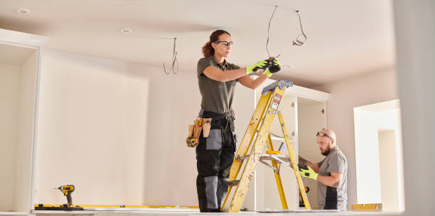 Best Emergency Electrical Repair  in Knoxville, IA